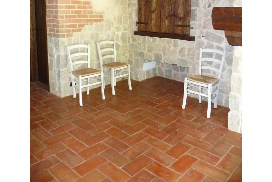 15x30 cm rectangular Terracotta